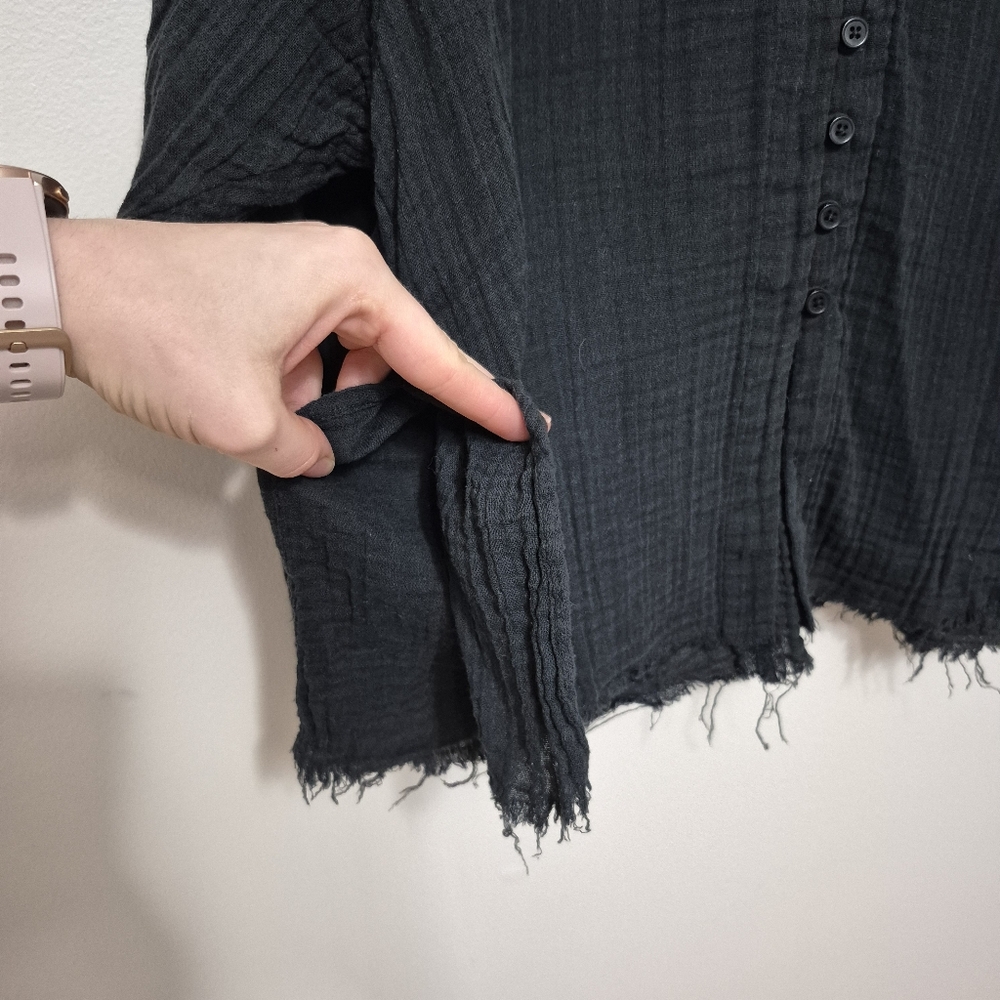 Urban Outfitters Women’s Oversized Black Gauze Button-Down Shirt – Size XS - Picture 3 of 6